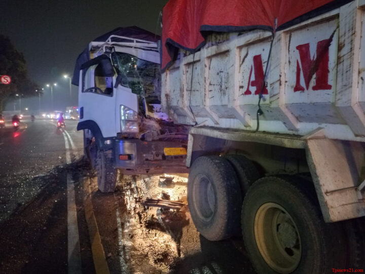 Kecelakaan Dump Truck Akibat Rem Blong