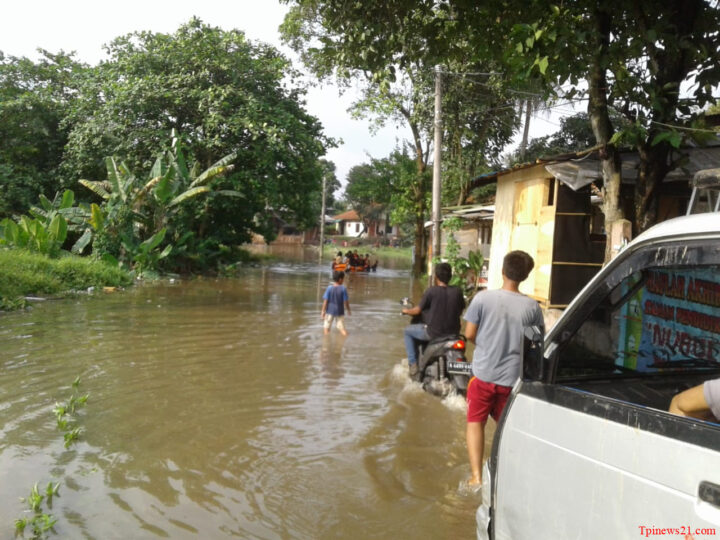 Banjir di Desa Cibadak Kabupaten Tangerang