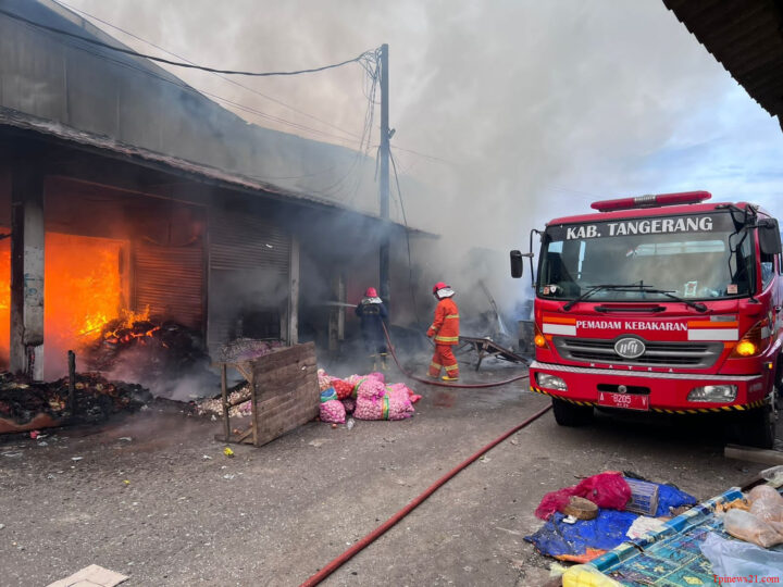 Pasar Sentiong Ludes Terbakar